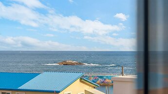 Sokcho Jaja Ocean View Pension