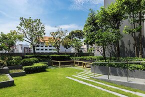 Sea View Edge Central Pattaya