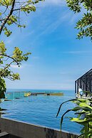 Sea View Edge Central Pattaya