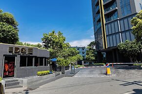 Sea View Edge Central Pattaya