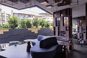 Sea View Edge Central Pattaya