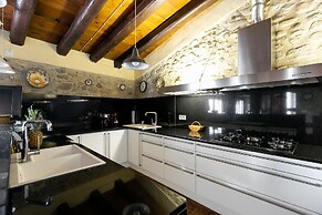 Mas Sastre - Luxury Farmhouse With Pool