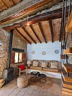 Casa Hostalets - In the Middle of the Olive Trees