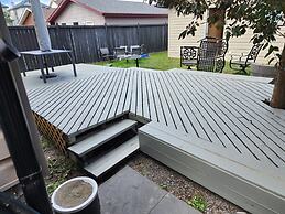 12 Spacious Home w A C Crib Garage By Airport
