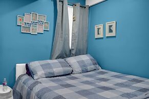 52-3 Bed Suite on Lake Central A C By Airport