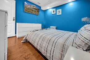52-3 Bed Suite on Lake Central A C By Airport