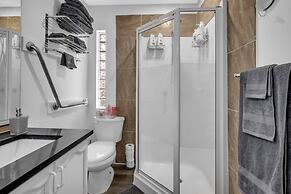 240 Spacious Modern Home w AC