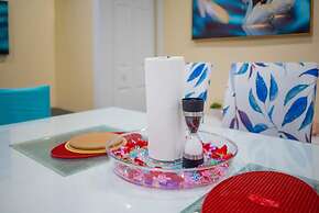 240 Spacious Modern Home w AC