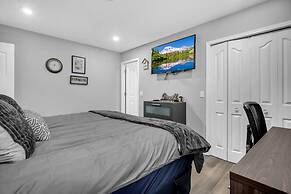 240 Spacious Modern Home w AC