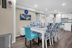 240 Spacious Modern Home w AC