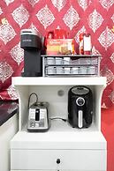 240 Spacious Modern Home w AC