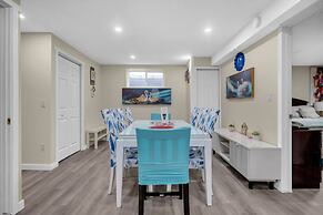 240 Spacious Modern Home w AC