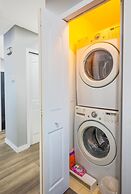 240 Spacious Modern Home w AC