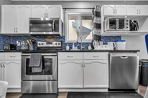 240 Spacious Modern Home w AC