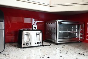 33 Executive Home A C Airport