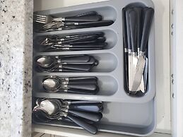 33 Executive Home A C Airport