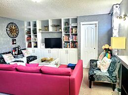 33 Executive Home A C Airport