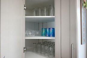 33 Executive Home A C Airport