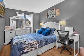 33 Executive Home A C Airport