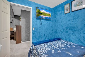 33 Executive Home A C Airport