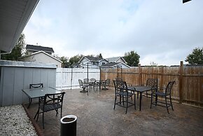 33 Executive Home A C Airport