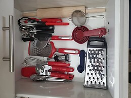 33 Executive Home A C Airport