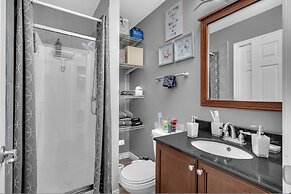 33 Executive Home A C Airport