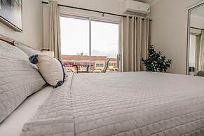 Luxury Dreamcondo Bromptons I Heart JA