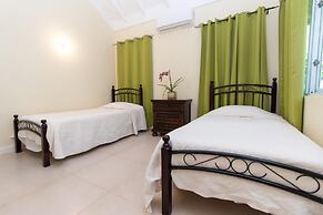 Dreamvilla Richmond Estates I Heart JA