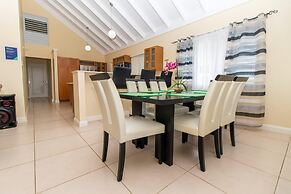 Dreamvilla Richmond Estates I Heart JA