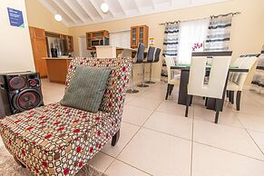 Dreamvilla Richmond Estates I Heart JA