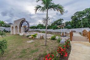 Paradise Luxury Villa w Oceanview Infinity Pool