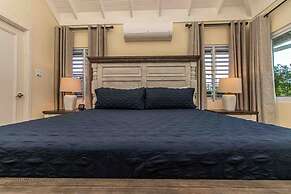 Paradise Luxury Villa w Oceanview Infinity Pool