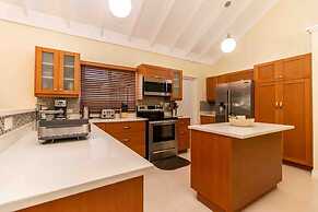 Paradise Luxury Villa w Oceanview Infinity Pool