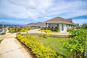 Paradise Luxury Villa w Oceanview Infinity Pool