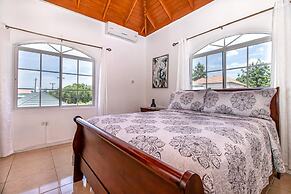 Runaway Bay Gem in Runaway Bay