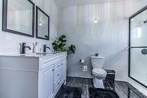 Runaway Bay Gem in Runaway Bay