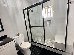 Runaway Bay Gem in Runaway Bay