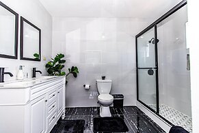 Runaway Bay Gem in Runaway Bay