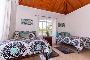 Runaway Bay Gem in Runaway Bay