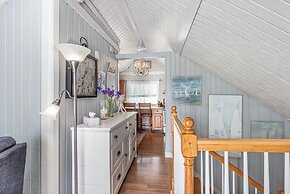 Private Condo w Ocean Views Next to Beach