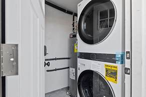 Modern Condo Perfect For Winter Rental