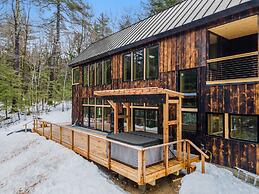 Ski Cabin w Hot Tub Gas Fireplace Near Cranmore