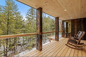 Ski Cabin w Hot Tub Gas Fireplace Near Cranmore