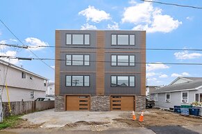 New Luxury 4 Bed Condo Perfect for Winter Rental