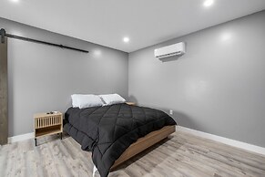 New Luxury 4 Bed Condo Perfect for Winter Rental