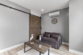 New Luxury 4 Bed Condo Perfect for Winter Rental