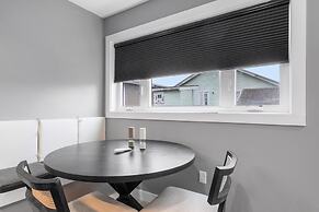 New Luxury 4 Bed Condo Perfect for Winter Rental