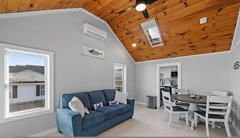 Modern Cottage Perfect For Winter Rental