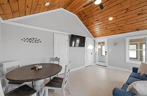 Modern Cottage Perfect For Winter Rental